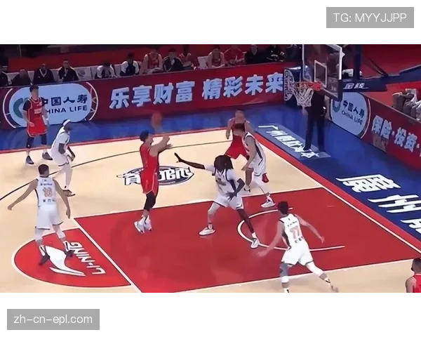 季后赛席位争夺进入白热化阶段 中游球队胜场差微弱